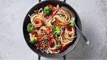 Noodles with Vegetarian Crumbles and Peppers Noodles with Vegetarian Crumbles and Peppers
