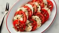Garlic-Basil Tomatoes with Mozzarella Garlic-Basil Tomatoes with Mozzarella