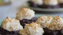 Best Ever Coconut Macaroons Best Ever Coconut Macaroons