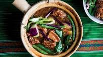 Sinigang (Filipino Pork, Vegetable, and Tamarind Stew) Sinigang (Filipino Pork, Vegetable, and Tamarind Stew)