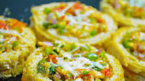 Mini Bread Pizza Recipe - Cheesy Canapes Mini Bread Pizza Recipe - Cheesy Canapes