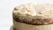 Healthier Banana Cake with Peanut Butter Frosting Healthier Banana Cake with Peanut Butter Frosting