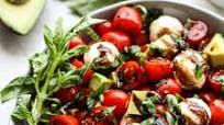 Caprese Salad with Avocado Caprese Salad with Avocado
