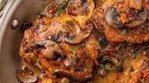 Creamy Whole30 Bacon Mushroom Chicken Thighs (Paleo) Creamy Whole30 Bacon Mushroom Chicken Thighs (Paleo)