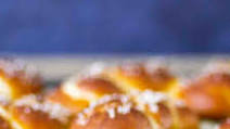Soft Pretzel Braids (Rolls) Soft Pretzel Braids (Rolls)