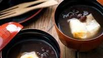 Zenzai (Oshiruko) - Red Bean Soup with Mochi Zenzai (Oshiruko) - Red Bean Soup with Mochi