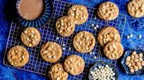 White Chocolate Chip Macadamia Nut Cookies White Chocolate Chip Macadamia Nut Cookies
