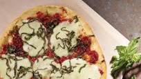Easy Margarita Pizza Easy Margarita Pizza