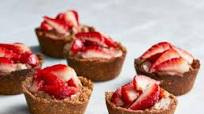 Mini Chocolate-Strawberry Cheesecakes Mini Chocolate-Strawberry Cheesecakes