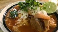 Menudo de Res y manitas de puerco ESTILO JALISCO Menudo de Res y manitas de puerco ESTILO JALISCO
