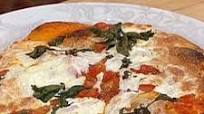 Classic Margherita Pizza - New York Style Classic Margherita Pizza - New York Style