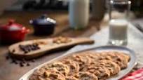 Thin and Crispy Chocolate Chip Cookies Thin and Crispy Chocolate Chip Cookies