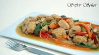 Chop Suey de pollo y verduras. Una receta china muy rica Chop Suey de pollo y verduras. Una receta china muy rica