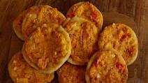Man'oushe bi-kishk - Pizza with Kishk Man'oushe bi-kishk - Pizza with Kishk