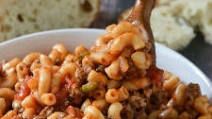 Classic American-Style Goulash Classic American-Style Goulash