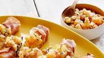 Prosciutto-Wrapped Crostini with Melon Salsa Crudo Prosciutto-Wrapped Crostini with Melon Salsa Crudo