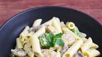 Creamy Vegan Pasta with Tempeh and Tarragon Sauce Creamy Vegan Pasta with Tempeh and Tarragon Sauce