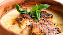 Chicken with cheese and mustard sauce Chicken with cheese and mustard sauce