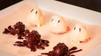 White Chocolate Strawberry Ghosts White Chocolate Strawberry Ghosts