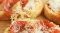 Easy Air Fryer Pizza Easy Air Fryer Pizza