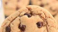 Everyone's Favorite Peanut Butter Chocolate Chip Cookie Recipe Everyone's Favorite Peanut Butter Chocolate Chip Cookie Recipe