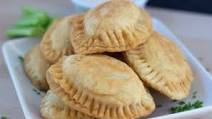 Mini Empanadillas (Puerto Rican Beef Turnovers) Mini Empanadillas (Puerto Rican Beef Turnovers)