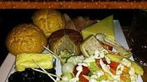 Lets Prepare Tex's Classic British Pub Ploughman's Lunch 🍞🐷🧀🍺🍲🇬🇧 Lets Prepare Tex's Classic British Pub Ploughman's Lunch 🍞🐷🧀🍺🍲🇬🇧