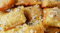 Garlic Parmesan Pizza Rolls (TikTok) Garlic Parmesan Pizza Rolls (TikTok)