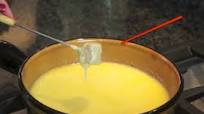 Traditional Swiss Cheese Fondue Traditional Swiss Cheese Fondue