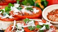 Bruschetta al Pomodoro (Bruschetta with Tomatoes) Bruschetta al Pomodoro (Bruschetta with Tomatoes)