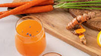 Cantaloupe Melon Juice with Pear & Lavender Cantaloupe Melon Juice with Pear & Lavender