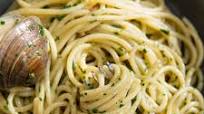 Spaghetti alle Vongole in Bianco (With White Clam Sauce) Recipe Spaghetti alle Vongole in Bianco (With White Clam Sauce) Recipe