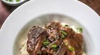 Smothered Steak & Gravy Recipe Smothered Steak & Gravy Recipe