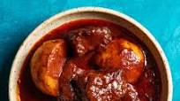 Gaeng Massaman Neua (Thai Massaman Curry with Beef) Gaeng Massaman Neua (Thai Massaman Curry with Beef)