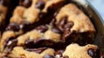 Nutella Stuffed Skillet Cookie Nutella Stuffed Skillet Cookie