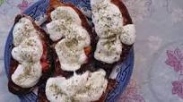 Bruschette With Mozzarella And Tomatoes (Pizza Style) Bruschette With Mozzarella And Tomatoes (Pizza Style)