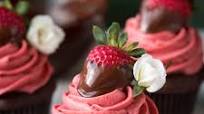 Chocolate Covered Strawberry Cupcakes Chocolate Covered Strawberry Cupcakes