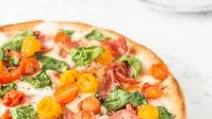 Spinach Tomato and Prosciutto Pizza Spinach Tomato and Prosciutto Pizza