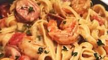Creamy Shrimp Sausage and Fettuccine Alfredo Creamy Shrimp Sausage and Fettuccine Alfredo