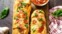 Pepperoni Pizza Stuffed Garlic Bread Pepperoni Pizza Stuffed Garlic Bread