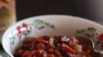 Bush's Two-Bean Turkey and Vegetable Chili Bush's Two-Bean Turkey and Vegetable Chili