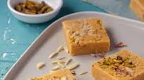Barfi (Indian Milk Powder Barfi) Barfi (Indian Milk Powder Barfi)