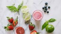 Sweet Greens with Strawberry & Basil Juice Sweet Greens with Strawberry & Basil Juice