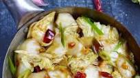 Stir-fried Napa Cabbage with Hot & Sour Sauce (酸辣白菜) Stir-fried Napa Cabbage with Hot & Sour Sauce (酸辣白菜)
