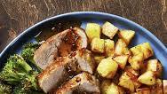 Honey-Glazed Pork Tenderloin with Roasted Potatoes and Broccoli Honey-Glazed Pork Tenderloin with Roasted Potatoes and Broccoli