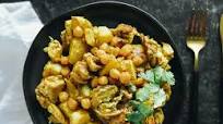 Trinidad Chicken Roti (Caribbean Curry) Trinidad Chicken Roti (Caribbean Curry)