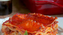 Lasagna (Traditional Italian Recipe) Lasagna (Traditional Italian Recipe)