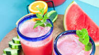 Watermelon Juice is the Refreshing Thirst Quencher of Our Summer Dreams Watermelon Juice is the Refreshing Thirst Quencher of Our Summer Dreams