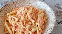 Ensalada de col o coleslaw tradicional Ensalada de col o coleslaw tradicional