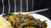 Lamb and Spinach Karahi Gosht (Lamb Curry) Lamb and Spinach Karahi Gosht (Lamb Curry)
